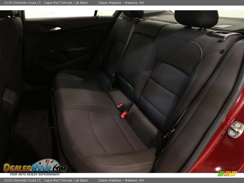 2018 Chevrolet Cruze LT Cajun Red Tintcoat / Jet Black Photo #17