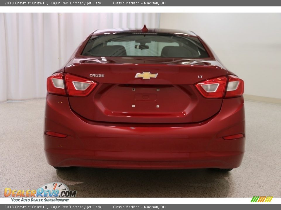 2018 Chevrolet Cruze LT Cajun Red Tintcoat / Jet Black Photo #18