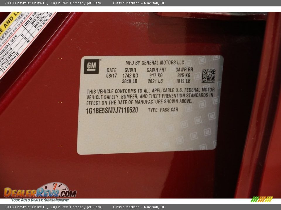 2018 Chevrolet Cruze LT Cajun Red Tintcoat / Jet Black Photo #20