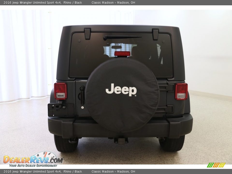 2016 Jeep Wrangler Unlimited Sport 4x4 Rhino / Black Photo #17