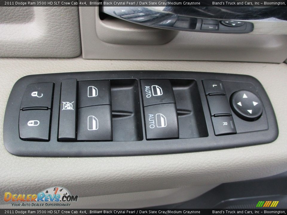 2011 Dodge Ram 3500 HD SLT Crew Cab 4x4 Brilliant Black Crystal Pearl / Dark Slate Gray/Medium Graystone Photo #11