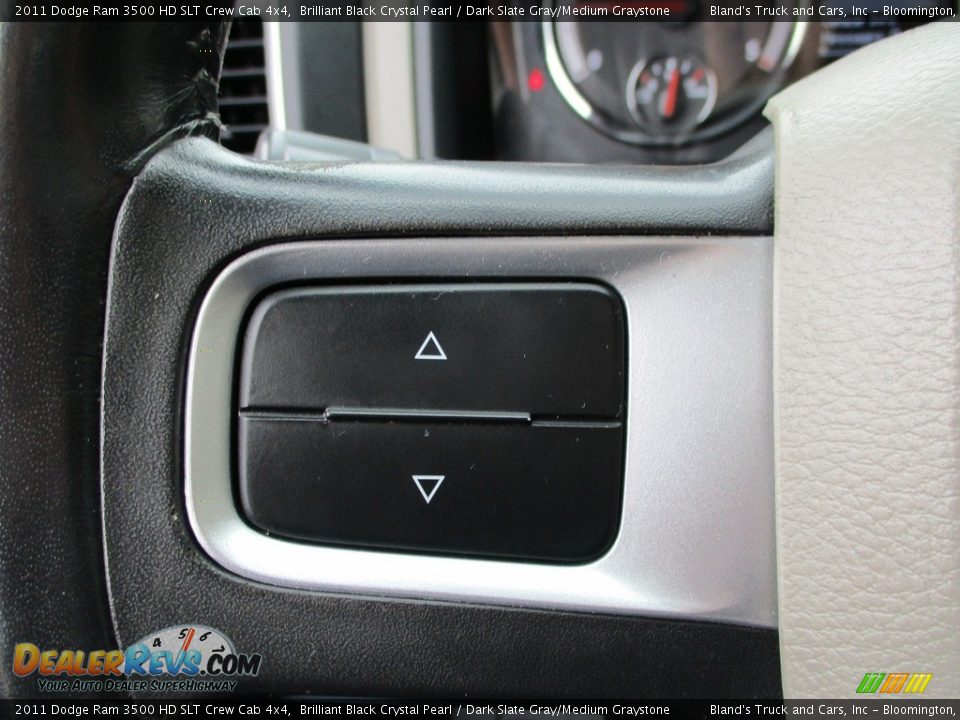 2011 Dodge Ram 3500 HD SLT Crew Cab 4x4 Brilliant Black Crystal Pearl / Dark Slate Gray/Medium Graystone Photo #17