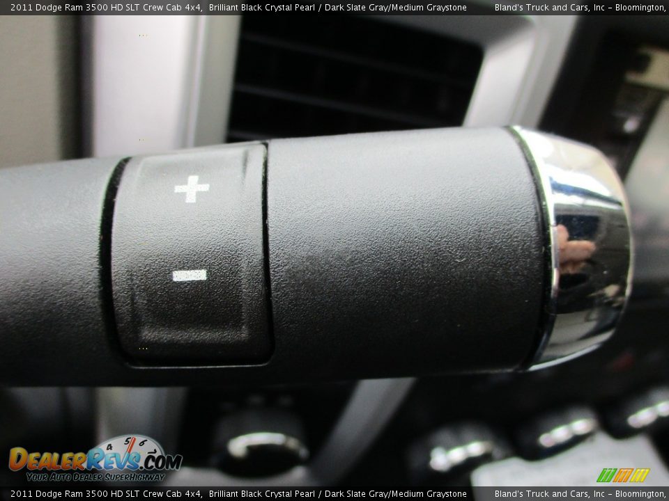 2011 Dodge Ram 3500 HD SLT Crew Cab 4x4 Brilliant Black Crystal Pearl / Dark Slate Gray/Medium Graystone Photo #20