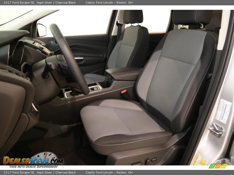 2017 Ford Escape SE Ingot Silver / Charcoal Black Photo #5