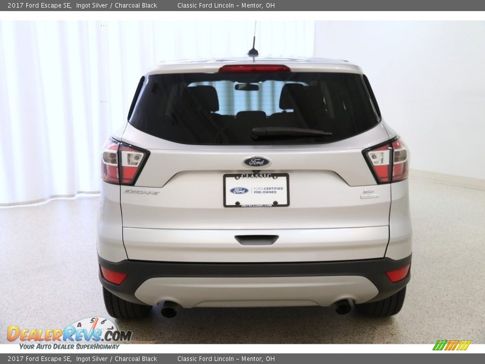 2017 Ford Escape SE Ingot Silver / Charcoal Black Photo #16