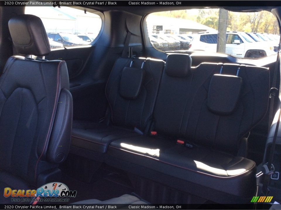 2020 Chrysler Pacifica Limited Brilliant Black Crystal Pearl / Black Photo #18