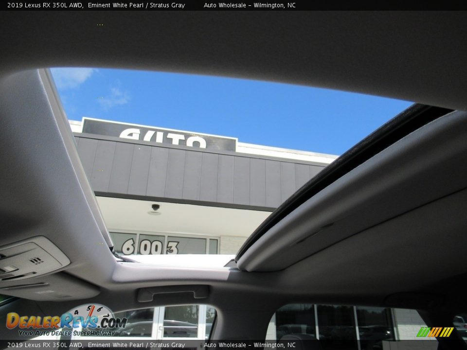 2019 Lexus RX 350L AWD Eminent White Pearl / Stratus Gray Photo #13