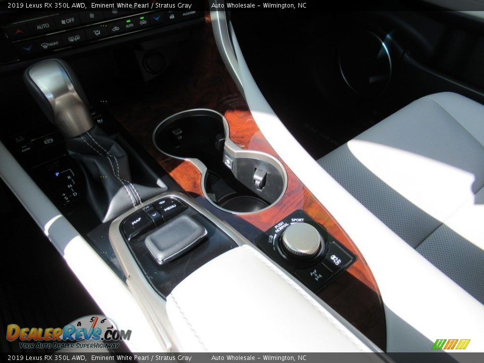 2019 Lexus RX 350L AWD Eminent White Pearl / Stratus Gray Photo #19