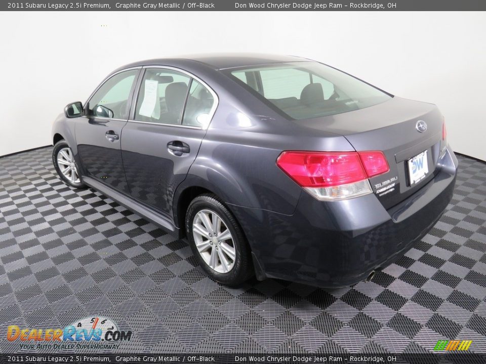 2011 Subaru Legacy 2.5i Premium Graphite Gray Metallic / Off-Black Photo #11