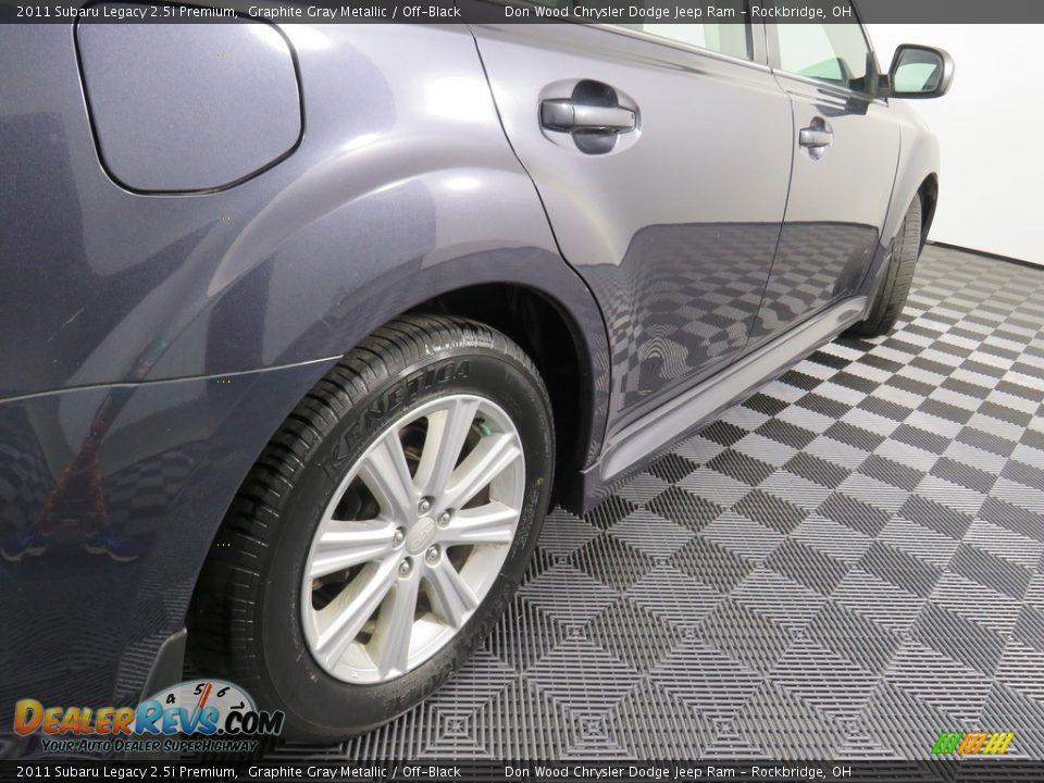 2011 Subaru Legacy 2.5i Premium Graphite Gray Metallic / Off-Black Photo #16