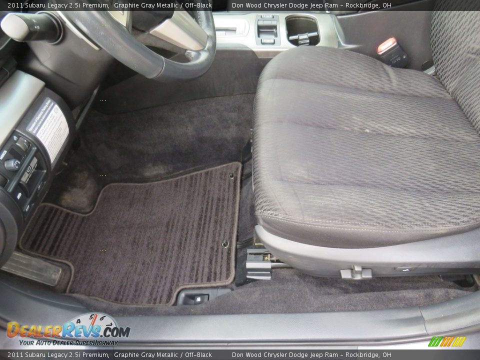 2011 Subaru Legacy 2.5i Premium Graphite Gray Metallic / Off-Black Photo #18