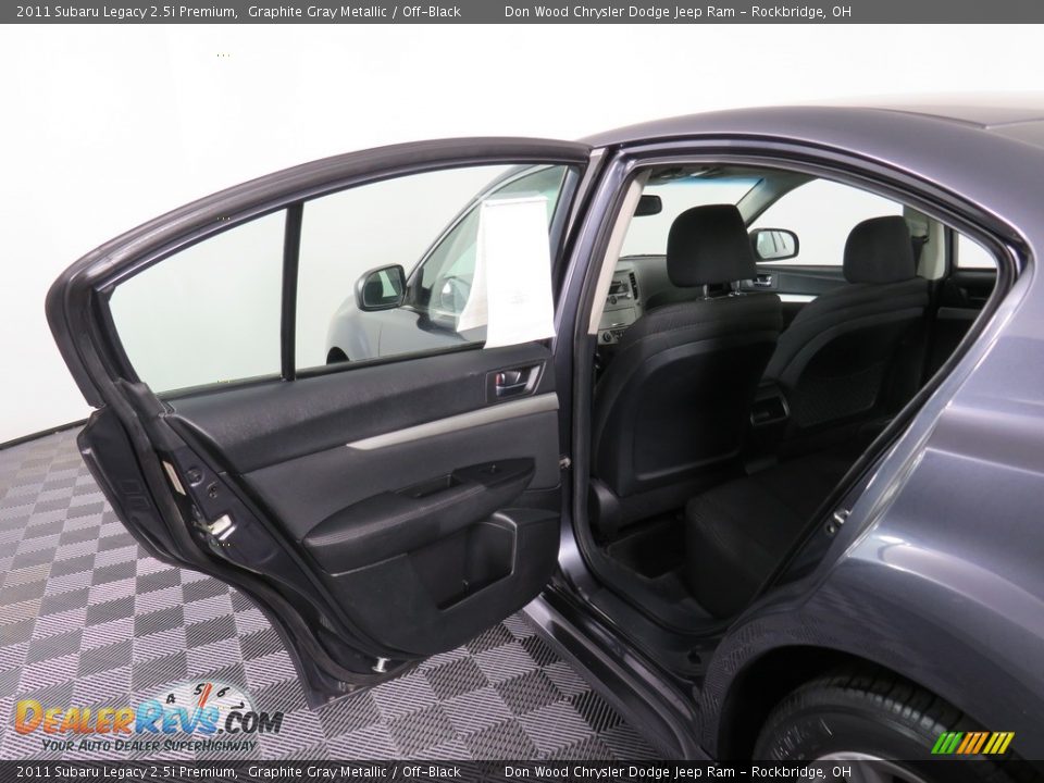 2011 Subaru Legacy 2.5i Premium Graphite Gray Metallic / Off-Black Photo #31