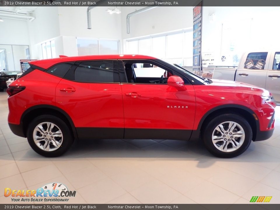 2019 Chevrolet Blazer 2.5L Cloth Red Hot / Jet Black Photo #6