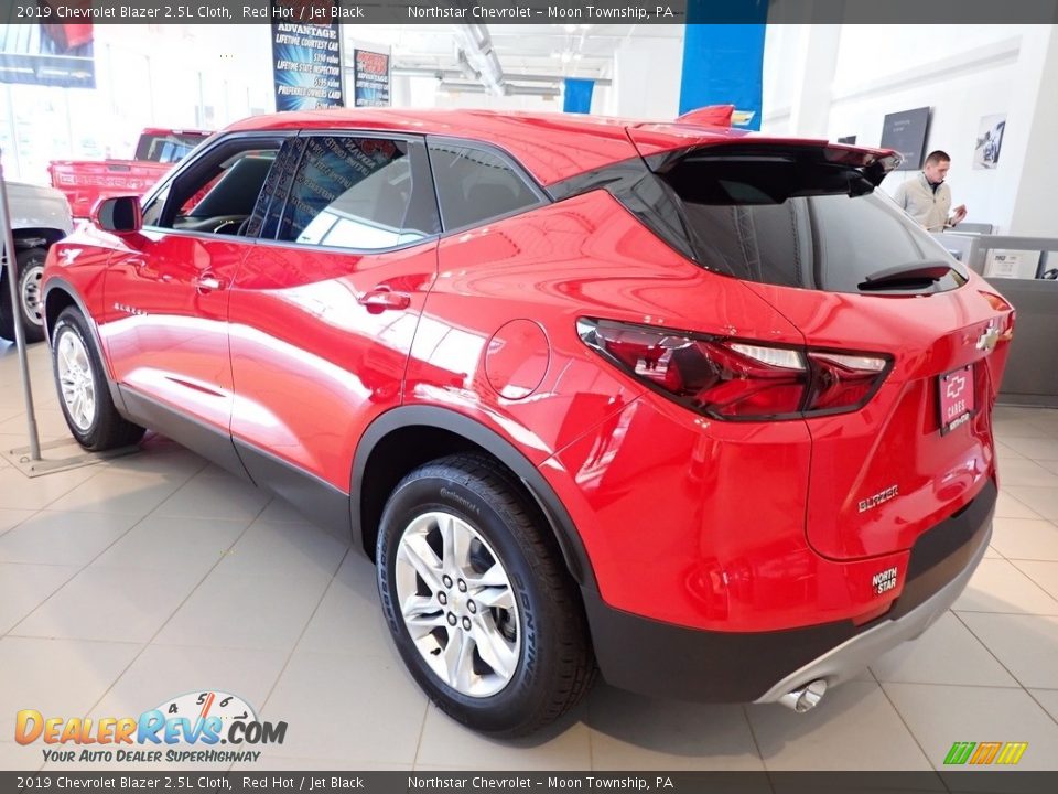 2019 Chevrolet Blazer 2.5L Cloth Red Hot / Jet Black Photo #9