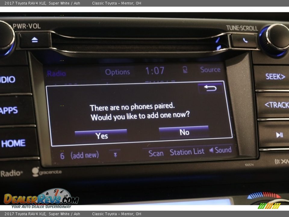 2017 Toyota RAV4 XLE Super White / Ash Photo #11