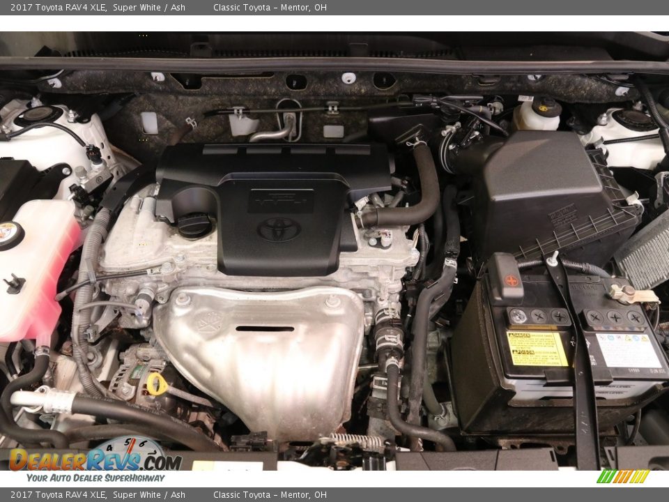 2017 Toyota RAV4 XLE Super White / Ash Photo #18