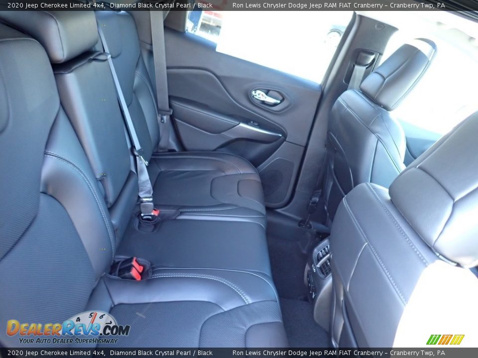 2020 Jeep Cherokee Limited 4x4 Diamond Black Crystal Pearl / Black Photo #12