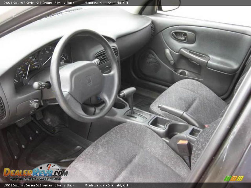 2001 Saturn S Series SL1 Sedan Silver / Black Photo #8