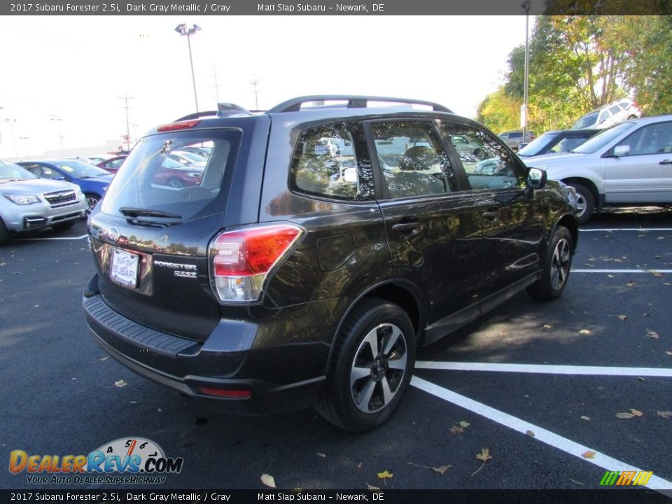 2017 Subaru Forester 2.5i Dark Gray Metallic / Gray Photo #6