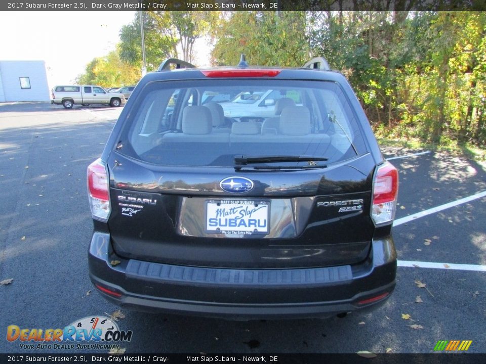 2017 Subaru Forester 2.5i Dark Gray Metallic / Gray Photo #7