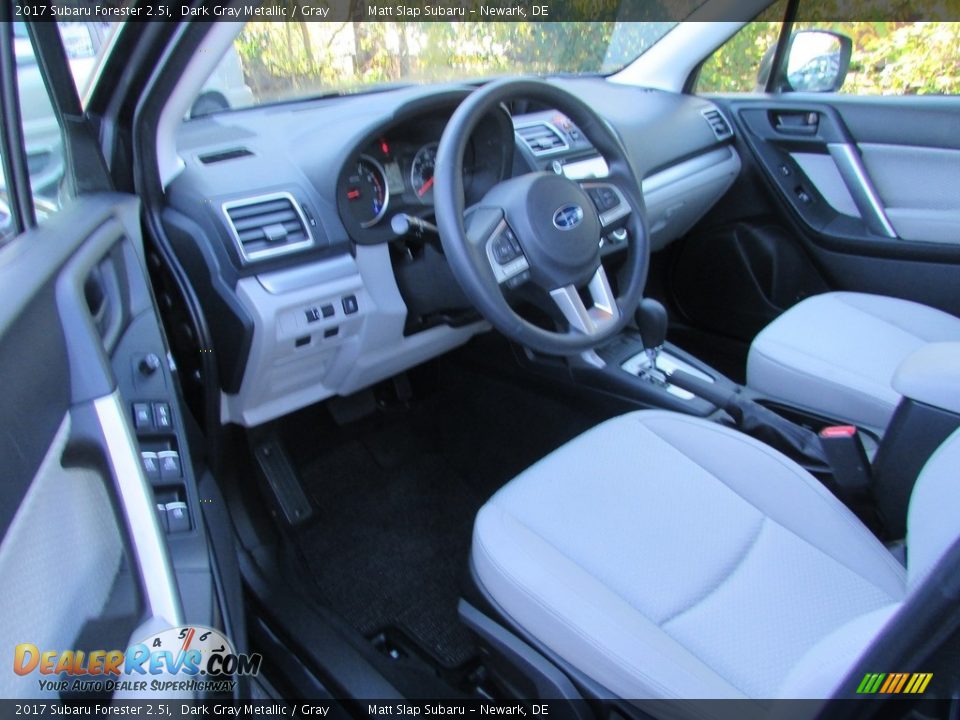 2017 Subaru Forester 2.5i Dark Gray Metallic / Gray Photo #12