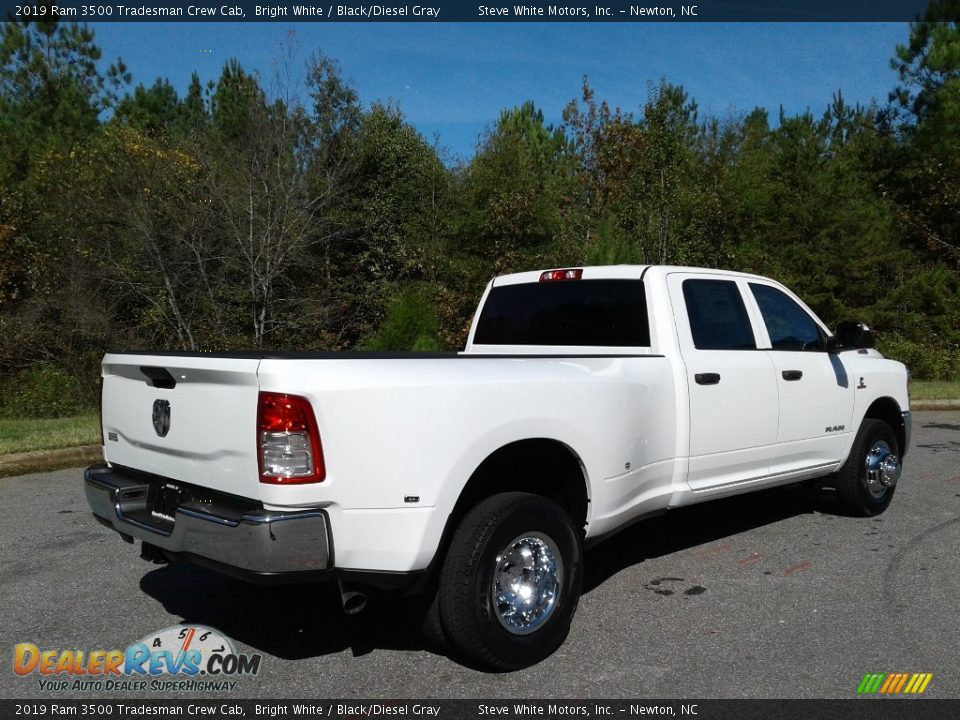 2019 Ram 3500 Tradesman Crew Cab Bright White / Black/Diesel Gray Photo #6