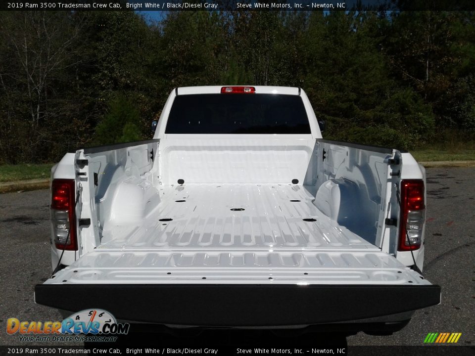 2019 Ram 3500 Tradesman Crew Cab Bright White / Black/Diesel Gray Photo #13