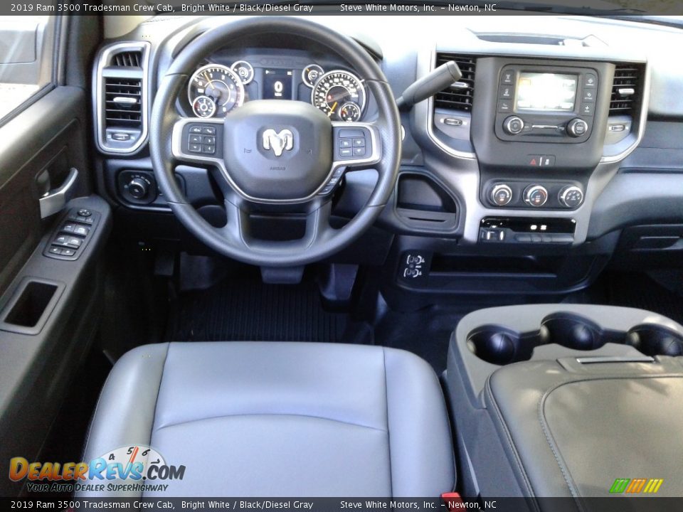 2019 Ram 3500 Tradesman Crew Cab Bright White / Black/Diesel Gray Photo #24
