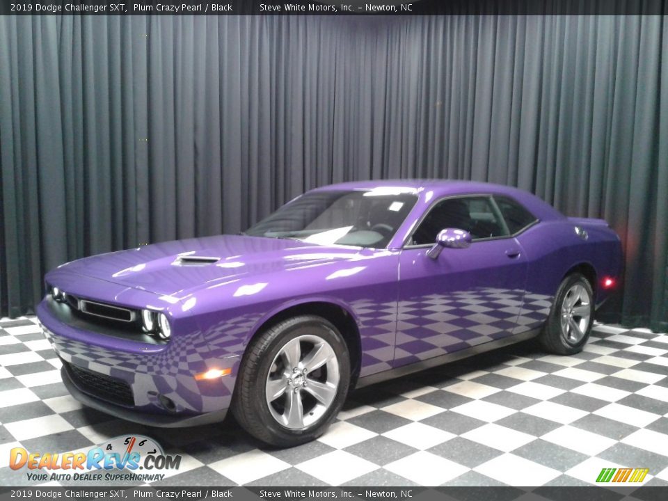2019 Dodge Challenger SXT Plum Crazy Pearl / Black Photo #2