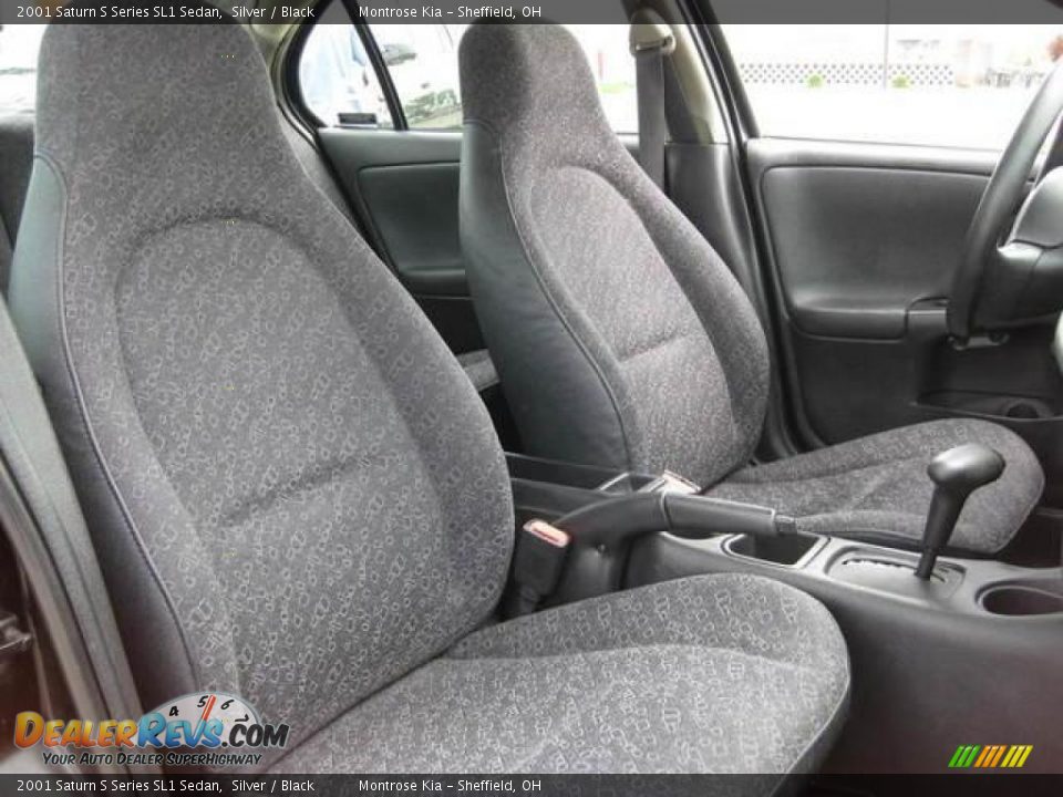2001 Saturn S Series SL1 Sedan Silver / Black Photo #13
