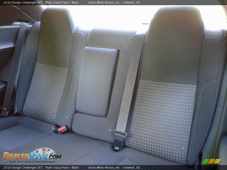 2019 Dodge Challenger SXT Plum Crazy Pearl / Black Photo #11