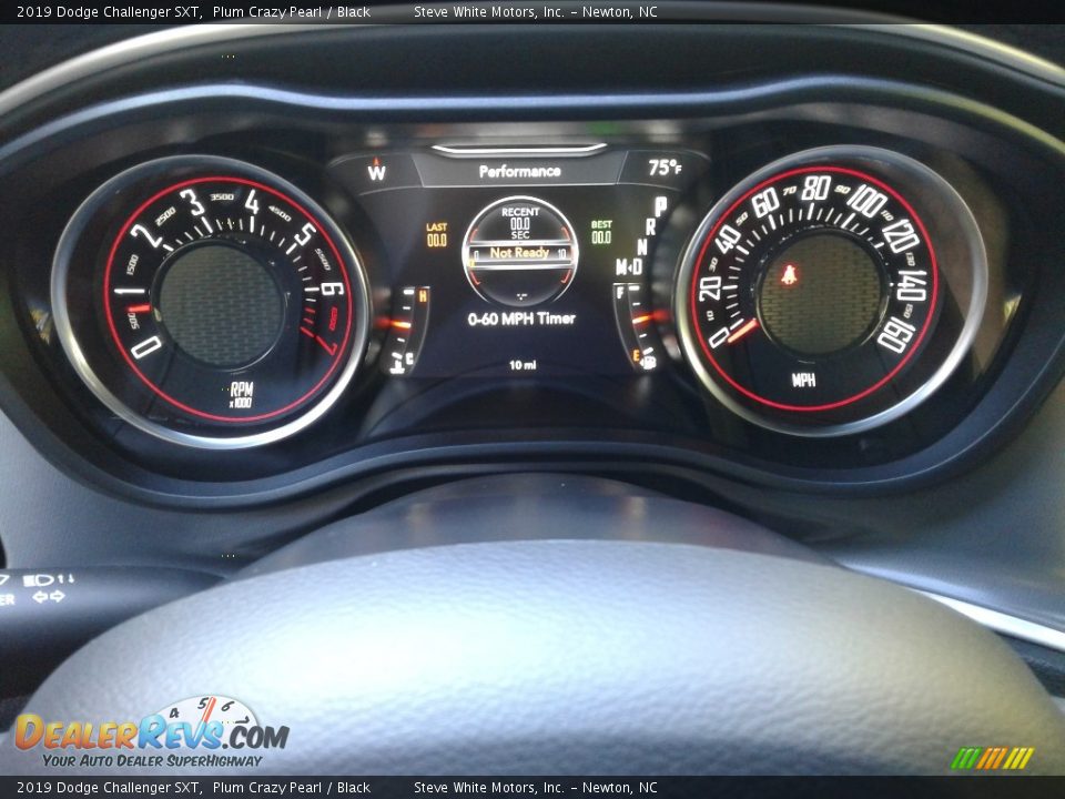 2019 Dodge Challenger SXT Plum Crazy Pearl / Black Photo #18