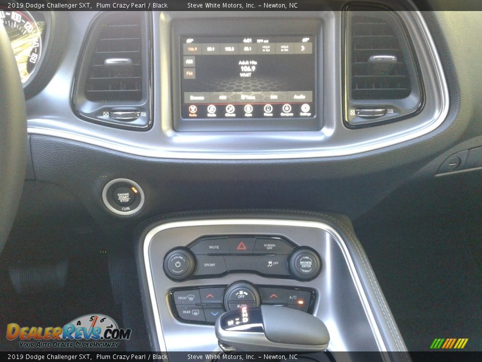 2019 Dodge Challenger SXT Plum Crazy Pearl / Black Photo #19