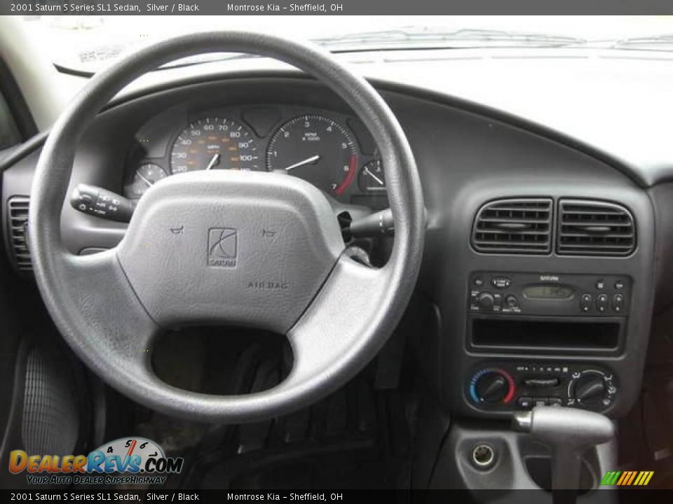 2001 Saturn S Series SL1 Sedan Silver / Black Photo #14