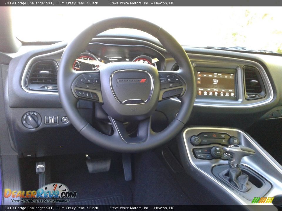 2019 Dodge Challenger SXT Plum Crazy Pearl / Black Photo #27