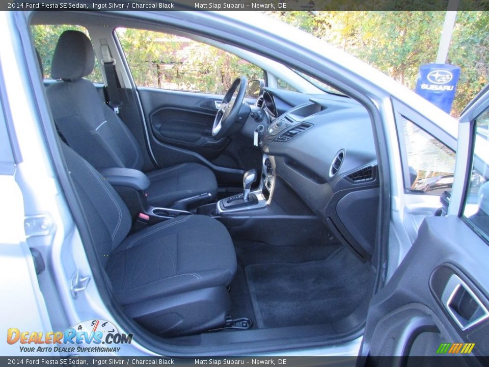 2014 Ford Fiesta SE Sedan Ingot Silver / Charcoal Black Photo #17
