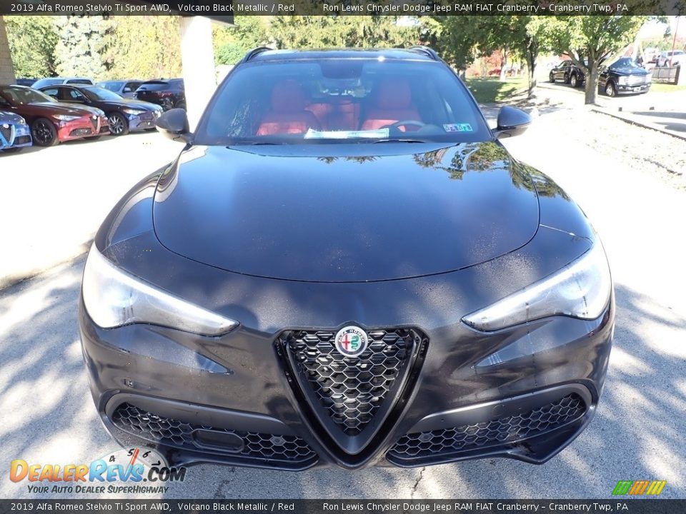 2019 Alfa Romeo Stelvio Ti Sport AWD Volcano Black Metallic / Red Photo #12