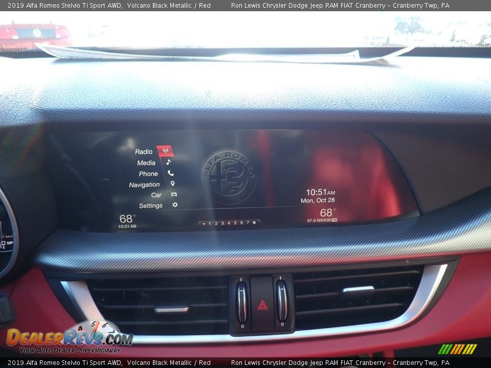 2019 Alfa Romeo Stelvio Ti Sport AWD Volcano Black Metallic / Red Photo #21