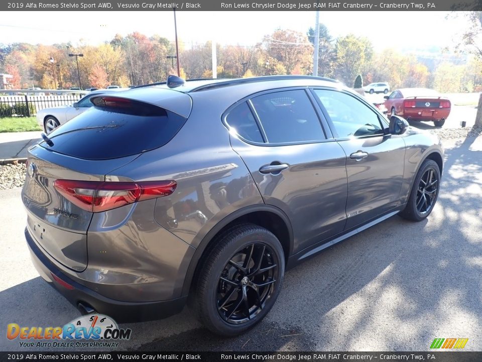 2019 Alfa Romeo Stelvio Sport AWD Vesuvio Gray Metallic / Black Photo #8