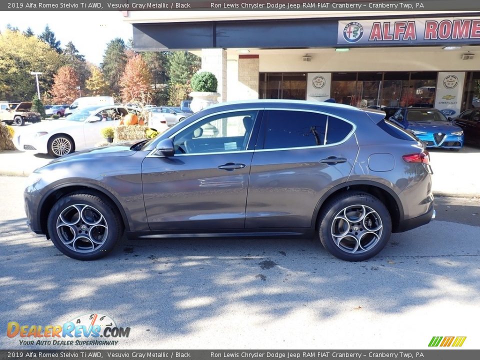 2019 Alfa Romeo Stelvio Ti AWD Vesuvio Gray Metallic / Black Photo #3