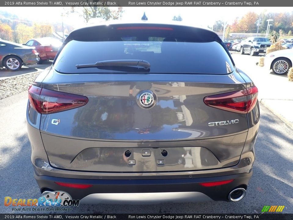 2019 Alfa Romeo Stelvio Ti AWD Vesuvio Gray Metallic / Black Photo #6