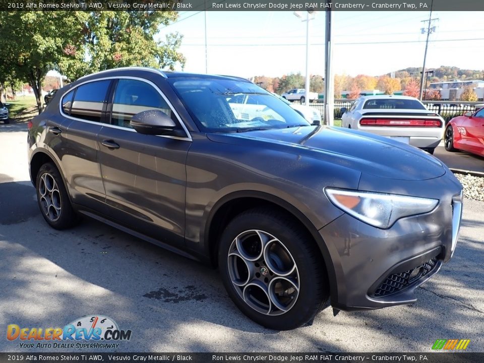 2019 Alfa Romeo Stelvio Ti AWD Vesuvio Gray Metallic / Black Photo #11
