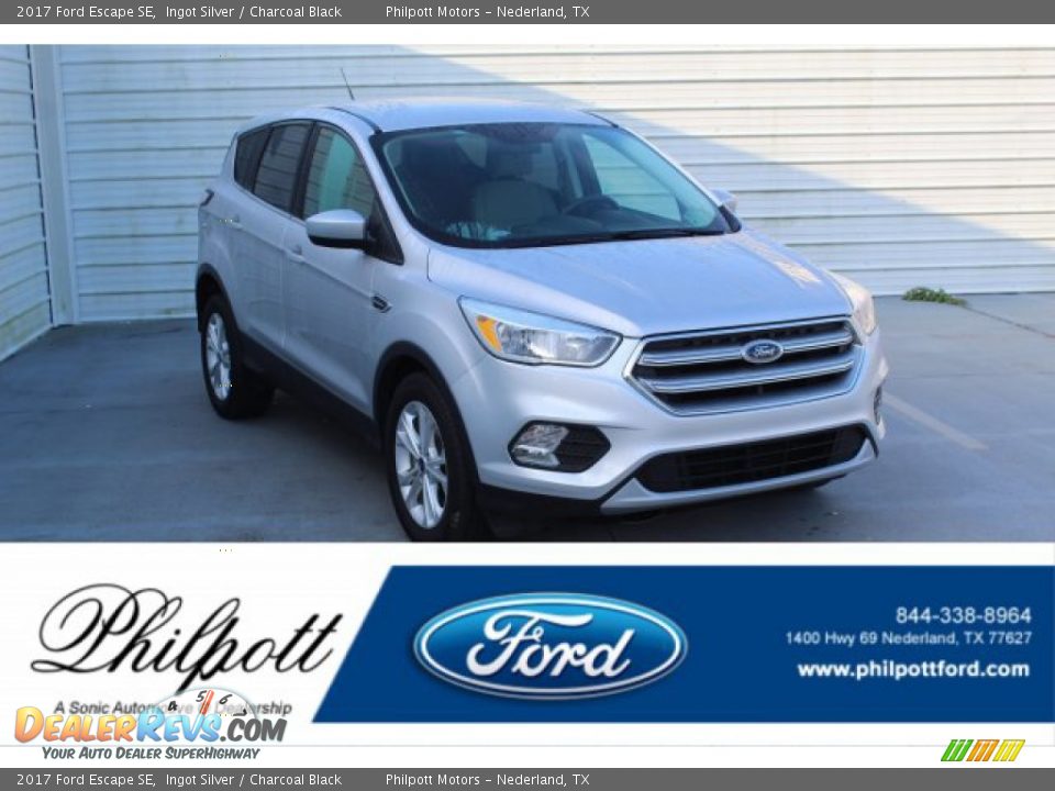 2017 Ford Escape SE Ingot Silver / Charcoal Black Photo #1