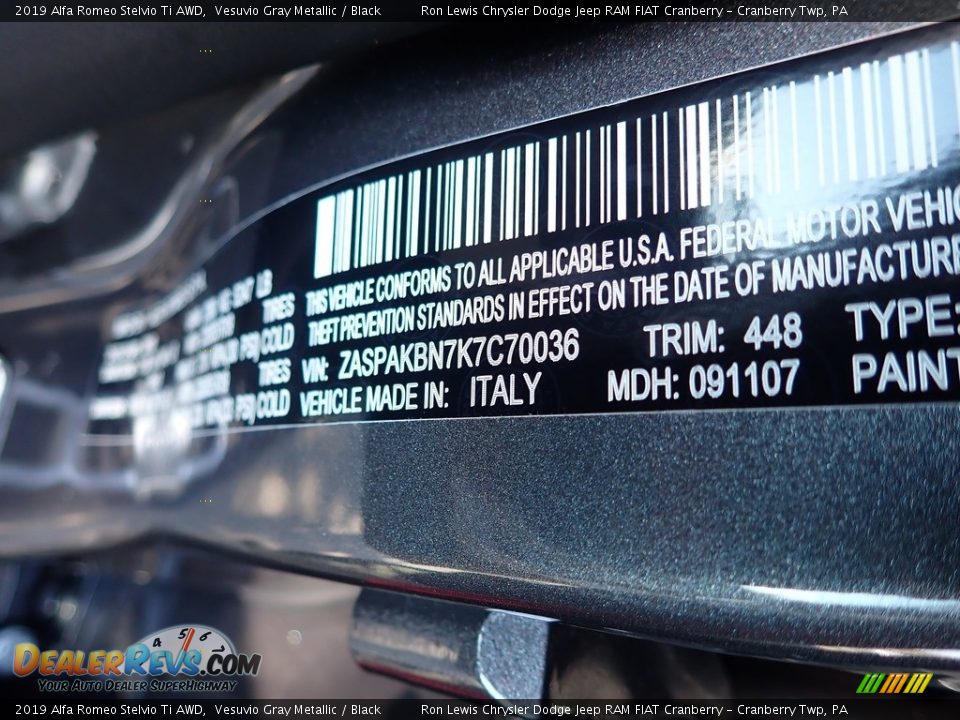 2019 Alfa Romeo Stelvio Ti AWD Vesuvio Gray Metallic / Black Photo #20