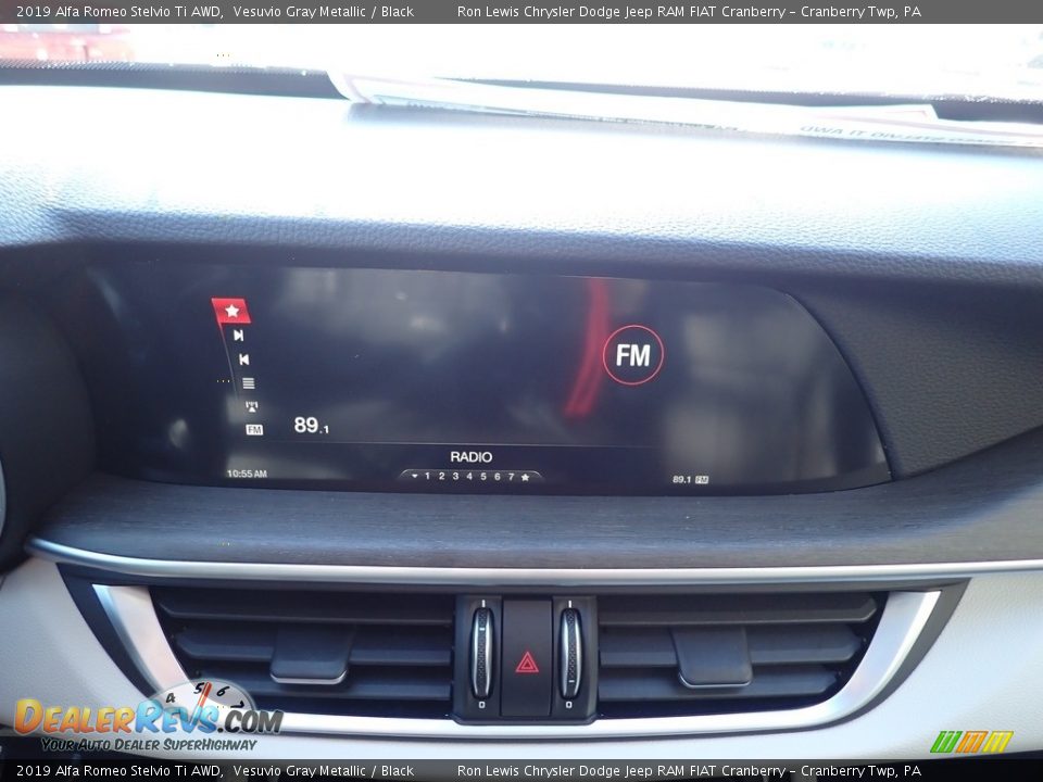 2019 Alfa Romeo Stelvio Ti AWD Vesuvio Gray Metallic / Black Photo #21