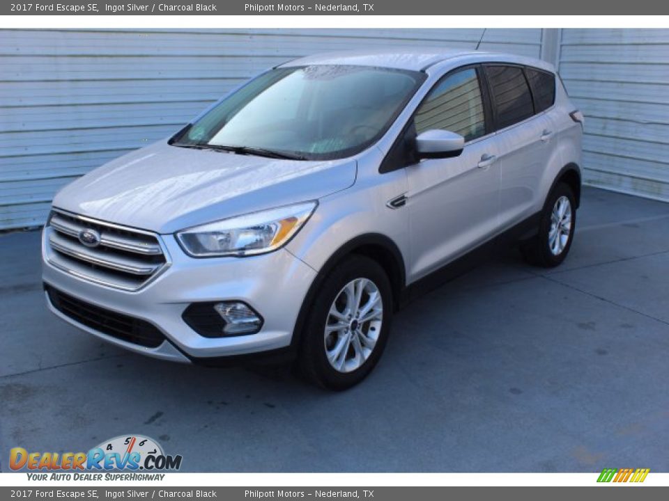 2017 Ford Escape SE Ingot Silver / Charcoal Black Photo #4