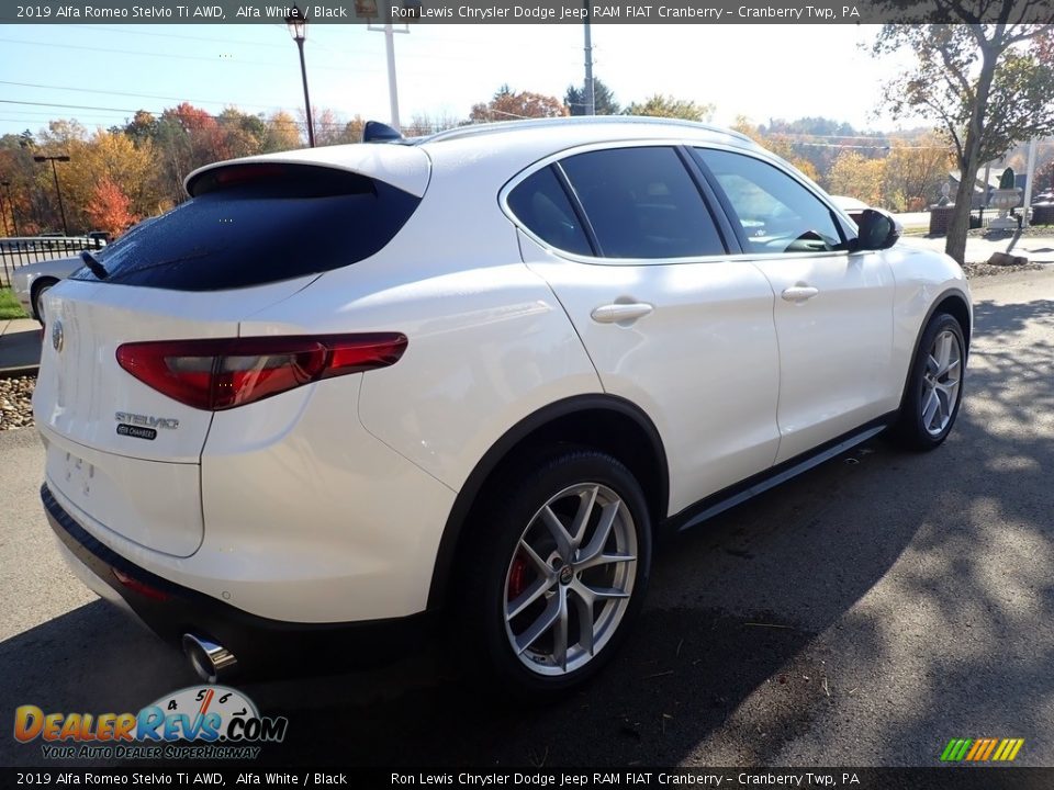 2019 Alfa Romeo Stelvio Ti AWD Alfa White / Black Photo #8