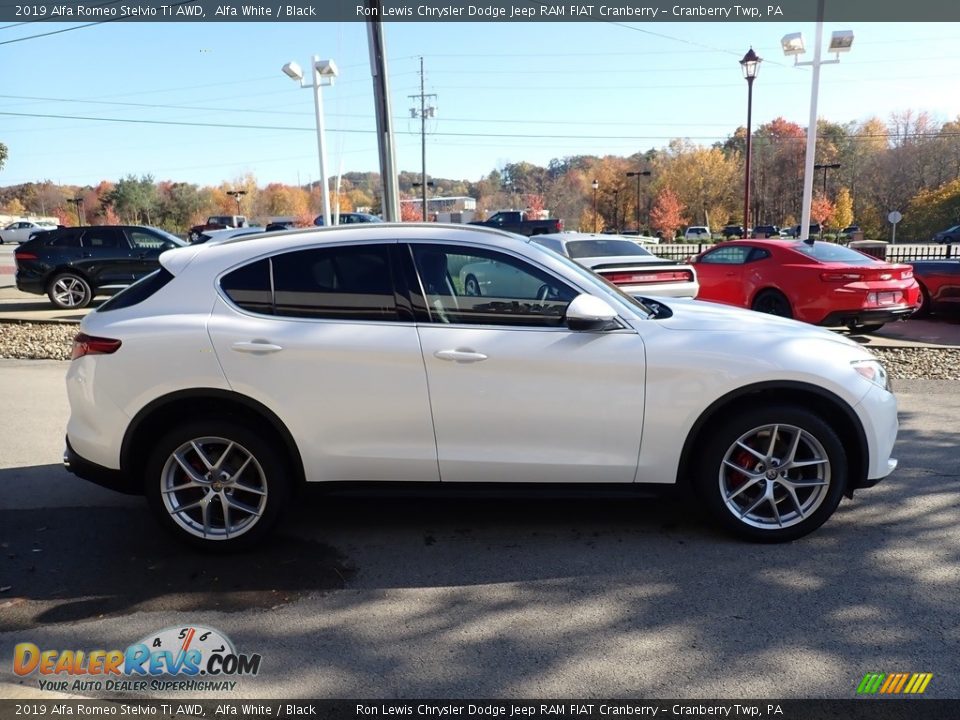 2019 Alfa Romeo Stelvio Ti AWD Alfa White / Black Photo #9