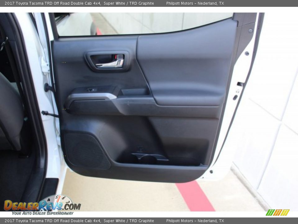 2017 Toyota Tacoma TRD Off Road Double Cab 4x4 Super White / TRD Graphite Photo #28