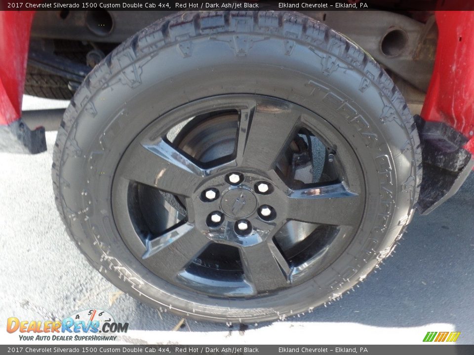 2017 Chevrolet Silverado 1500 Custom Double Cab 4x4 Red Hot / Dark Ash/Jet Black Photo #11
